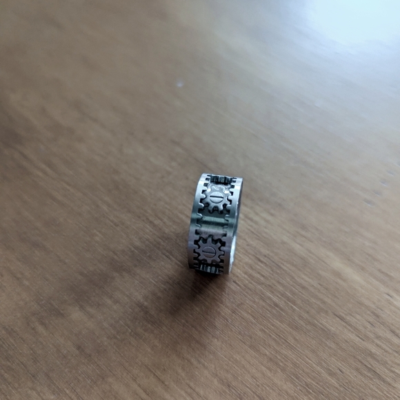 Kinekt Original Fidget Gear Ring - Picture 2 of 3